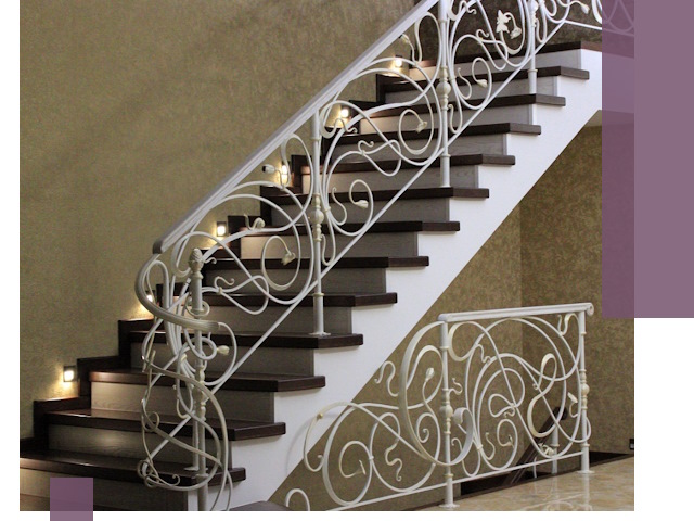 Кованые лестницы под ключ в Мысках — изготовление и монтаж