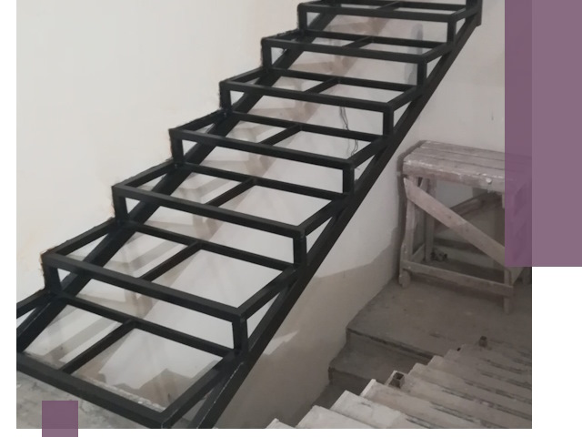 Демонтаж лестниц на металлокаркасе в Мысках: быстрый вывоз и разбор