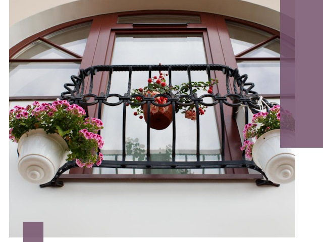 Изготовление и монтаж французских балконов в Мысках