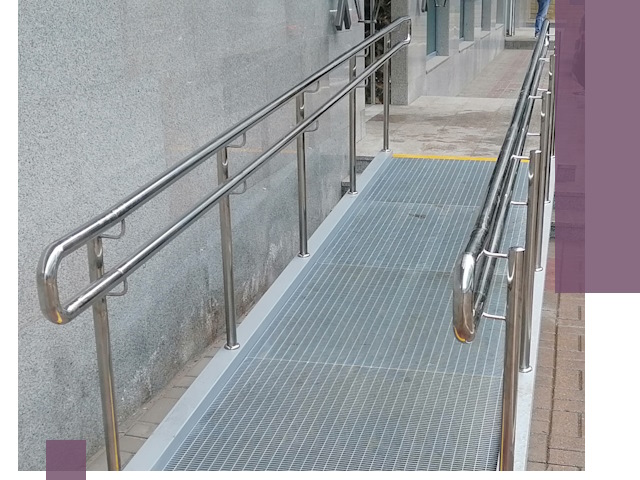 Пандусы для инвалидов в Мысках — изготовление и монтаж