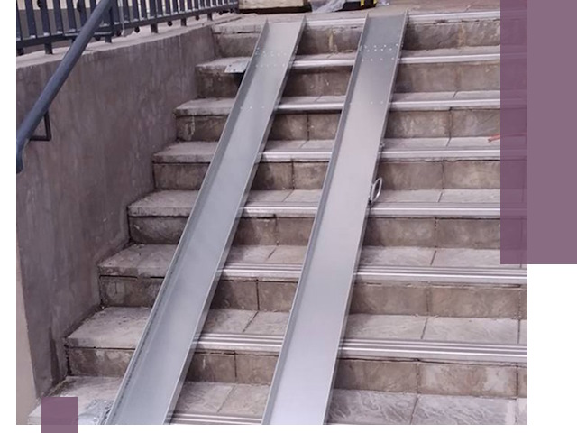 Демонтаж откидных пандусов профессионально в Мысках