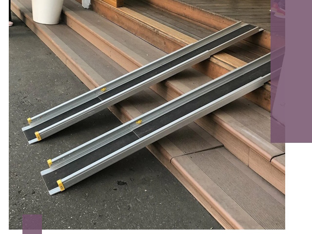 Телескопические пандусы под ключ в Мысках — изготовление и монтаж