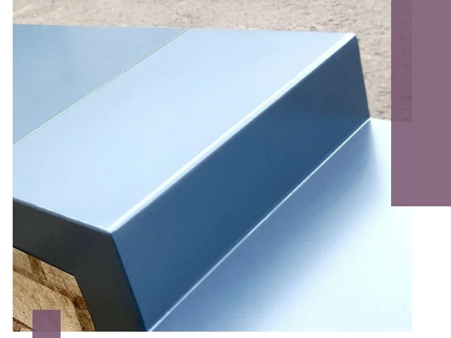 Крышки на парапет в Мысках: изготовление и монтаж под ключ